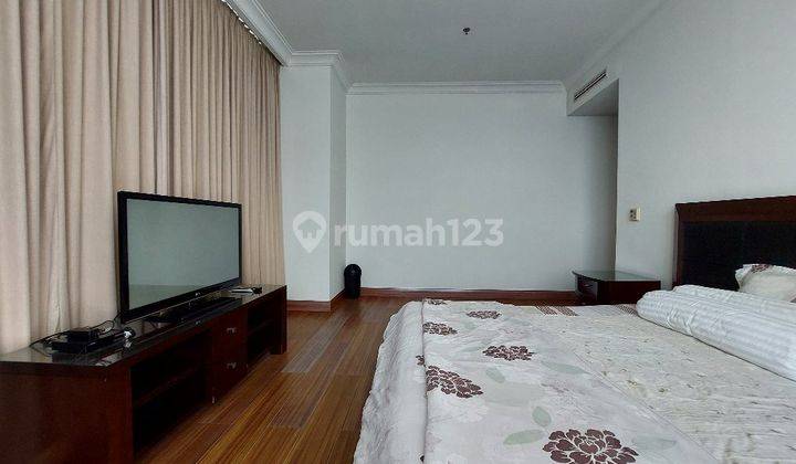 Apartement Pakubuwono View 3 BR Semi Furnished 2