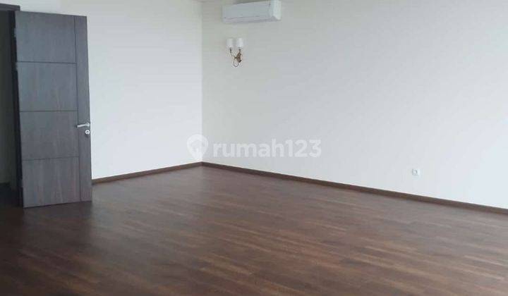 Rumah 3 Lantai Baru Unfurnished SHM di Jl Bukit Hijau, Jakarta Selatan 2