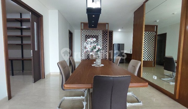 Grab It Fast!! Good Deal Pakubuwono House 175Sqm 2Br Plus 1 Study Room