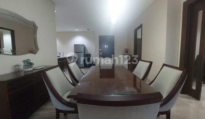 Apartment 2 Bdr Plus 1 Study Room di Pakubuwono House