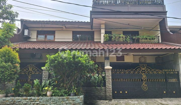 Rumah di Pondok Bambu. Bagus. Bebas Banjir. Jarang Ada