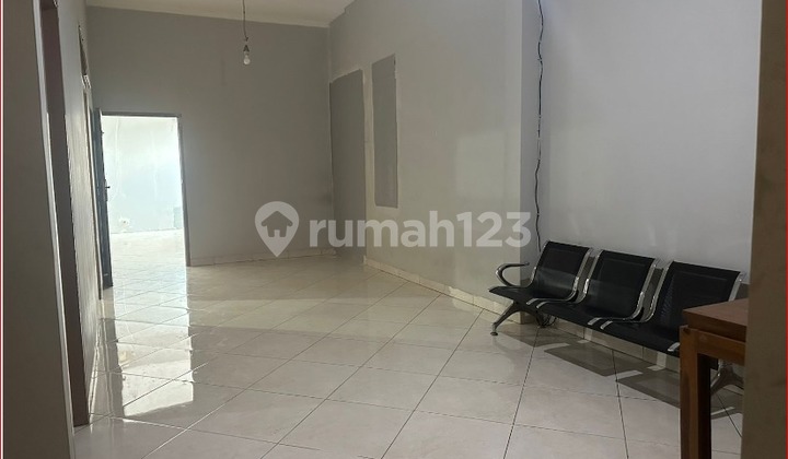 Jual Cepat Rumah Mewah 3 Lantai Siap Huni di Jalan Bendi, Kebayoran Lama – Jakarta Selatan