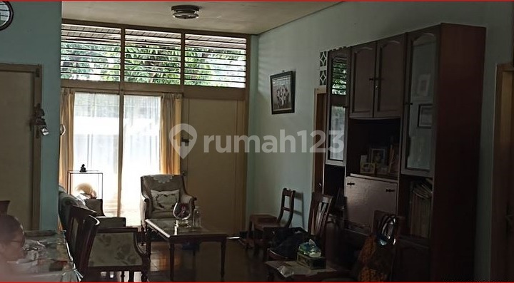 DIJUAL RUMAH – HARGA TANAH SAJA, LOKASI SUPER STRATEGIS DI GANDARIA SELATAN