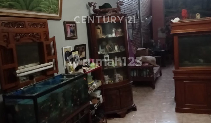 Jarang Ada! Rumah + 3 Kios Aktive + Pemancingan Di Parung Jarang Ada! Rumah + 3 Kios Aktive + Pemancingan Di Parung