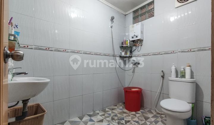 Two-Story House in Taman Yasmin with SHM near Bogor Toll Access. 2