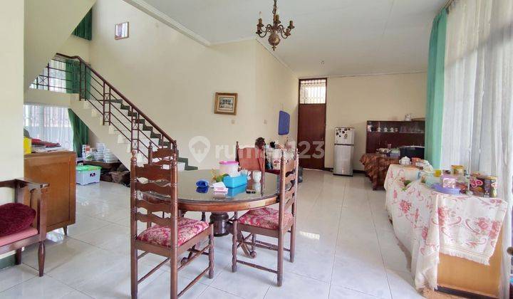 Rumah Tengah Kota Posisi Hoek bebas Macet 4