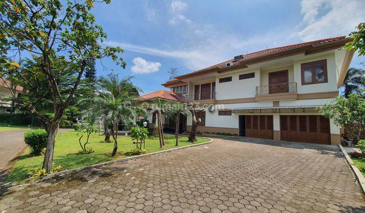 Rumah Classic Mewah di Rancamaya Golf Estate  1