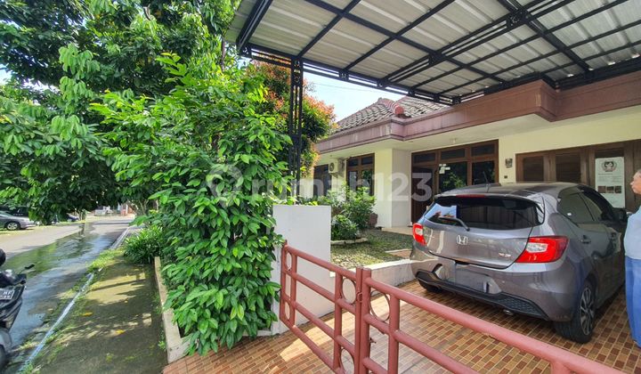 Dekat Akses Transportasi, Rumah Semi Furnished 