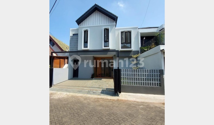 Rumah Baru Siap huni Di Sektor 3 - Bintaro, Tangerang Selatan Rumah Baru Siap huni Di Sektor 3 - Bintaro, Tangerang Selatan