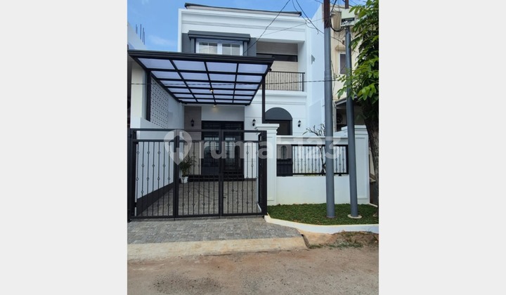 Rumah Baru Modern Classic Di Graha Raya Bintaro, Tangerang Selatan