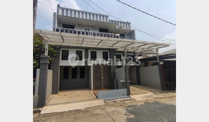 Rumah Bagus Semi Furnished Di Ciputat, Tangerang Selatan