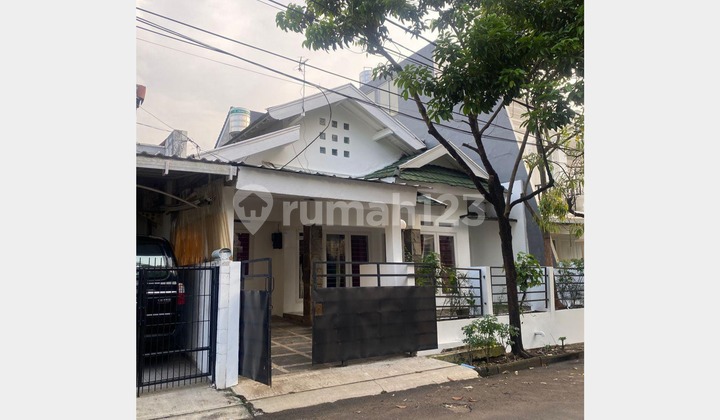 Bebas Banjir, Rumah, Siap Huni di Mertilang Bintaro