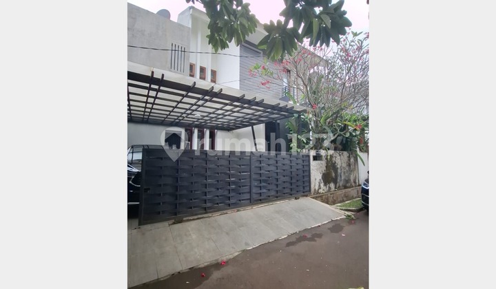 Rumah Cantik Semi Furnished di Bintaro Sektor 9 2