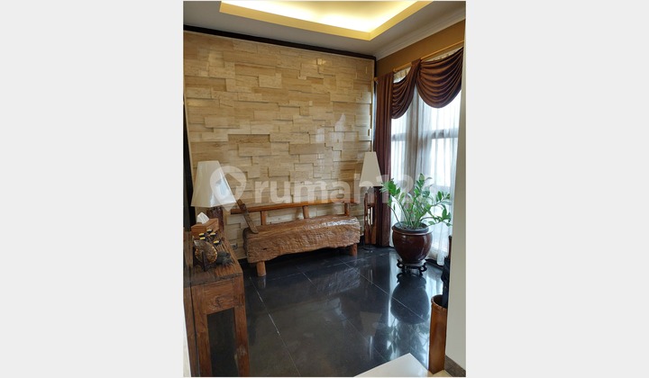 Rumah Bagus Semi Furnished Di Sektor 9-Bintaro, Tangerang Selatan