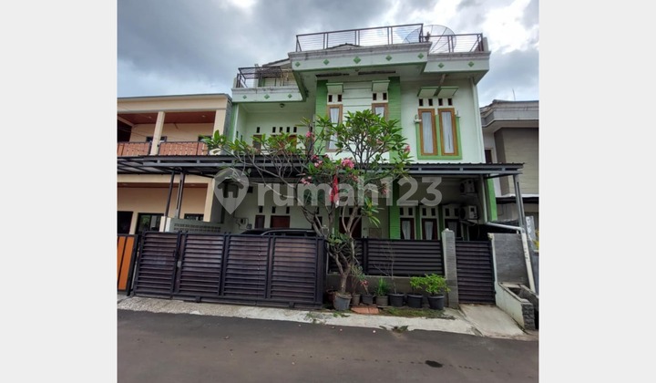 Rumah Siap Huni Dekat Bintaro Di Ciputat, Tangerang Selatan Rumah Siap Huni Dekat Bintaro Di Ciputat, Tangerang Selatan