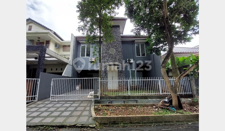 Rumah, 2 Lantai Siap Huni di Sektor 9 Bintaro