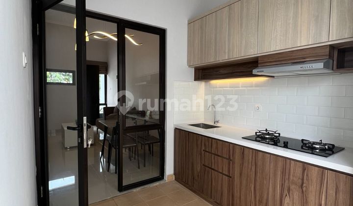 Rumah 2 Lantai Area Strategis Dekat Pintu Tol