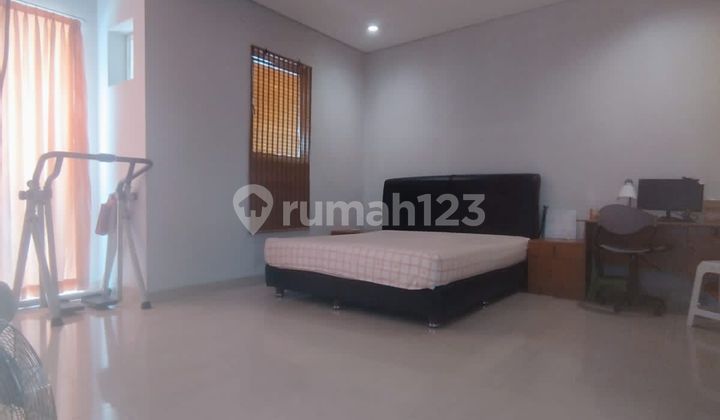 Rumah Pik 8 X 16.5 M 3 Lantai Hoek SHM 2