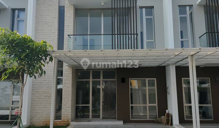 PIK2 8x15m Siap Huni Depan Taman 1