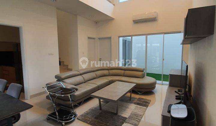 Rumah Riviera Puri 8x15m Hadap Selatan 2