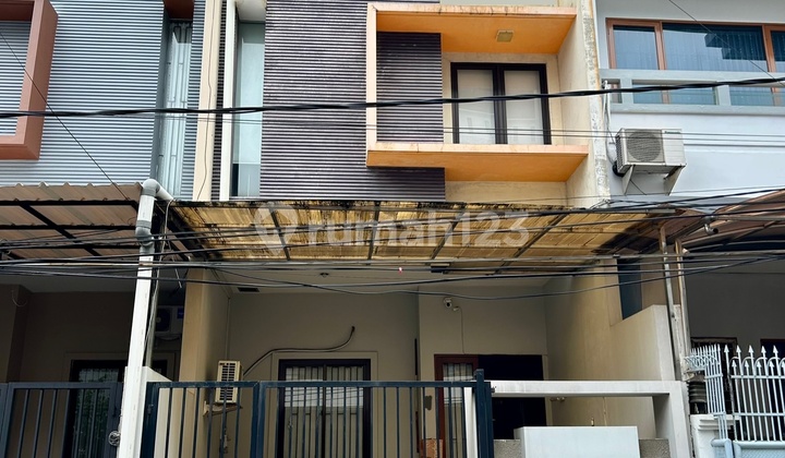 Rumah Muara Karang 5X15m Rapih Bagus 3 Kamar Tidur 3.5 Lantai