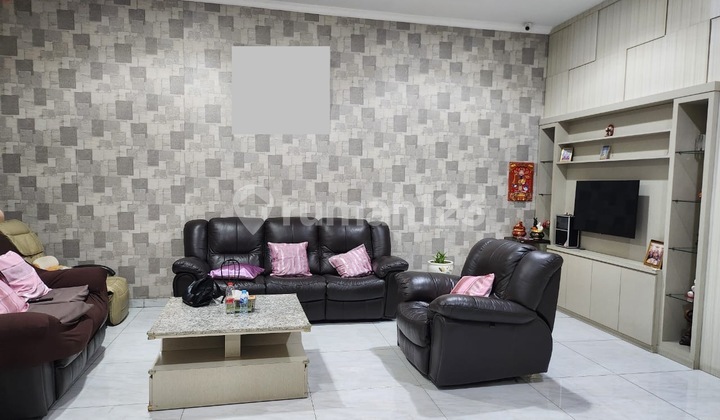 Muara Karang 10X18m Timur 3Lantai 6Kamar Bagus 2