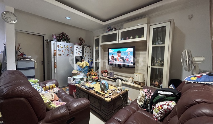 Golden Palm 6x12.5m Ready to Occupy Neat Good SHM. 2