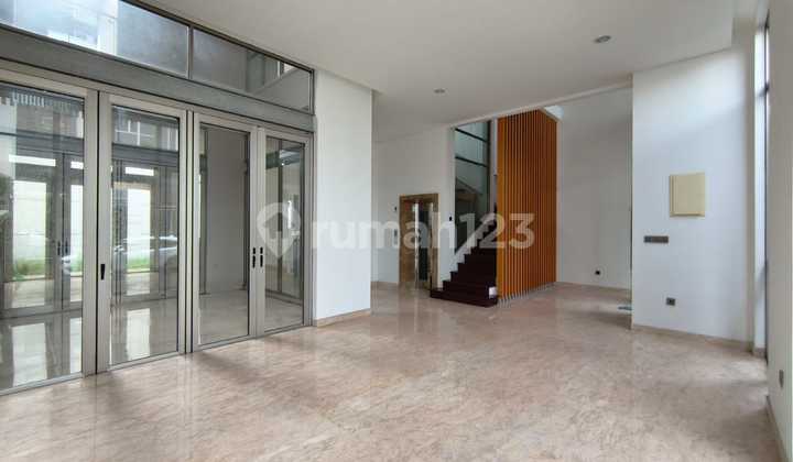 Pik Chopin 10X25m Selatan Ada Lift Golf Island