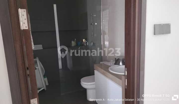 Rumah Rapih Siap Huni di Puri Botanical Joglo. Semi Furnish 2