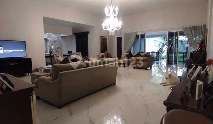 Rumah Jalan Gaharu Cipete Jakarta Selatan. Luas 786M Ada Swimming Pool