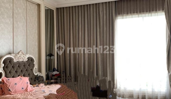 For Sale Luxury House in Pluit Murni, Wide Street Row, Strategic Location 2