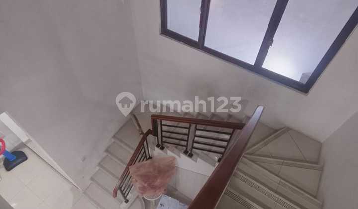 Dijual Rumah Siap Huni Kompleks Premier Mansion Pluit. Bebas Banjir Lokasi Strategis