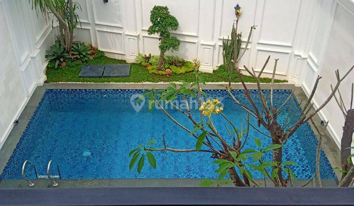 Rumah Bagus Mewah ada Pool Di Bintaro Tangerang Selatan  1