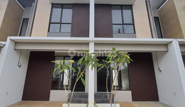 Rumah 2 Lantai Minimalis Modern Dalam Cluster  deket BSD 1