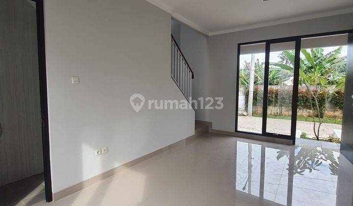 Rumah 2 Lantai Minimalis Modern Dalam Cluster  deket BSD 2