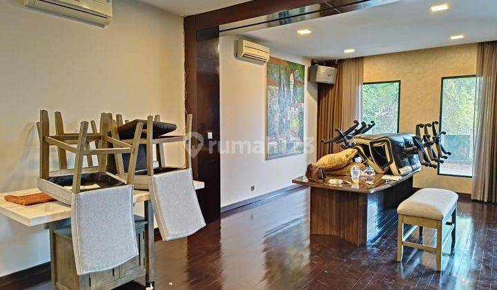 Turun Harga Rumah 4 Lantai SHM  ada kolam renang di kemang Jaksel 2