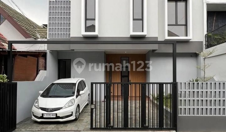 Good 2-Story House, Strategic Location in Sector 3 Bintaro.
