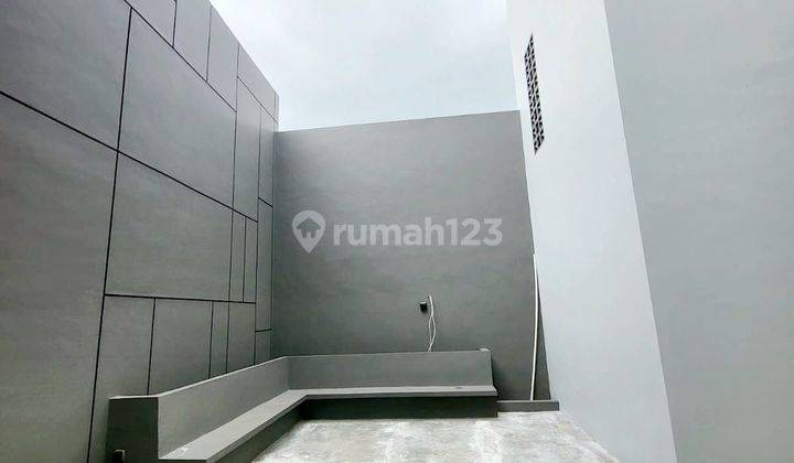 Rumah 2 Lantai Shm Bagus, Luas Lokasi Strategis Di Bsd 2