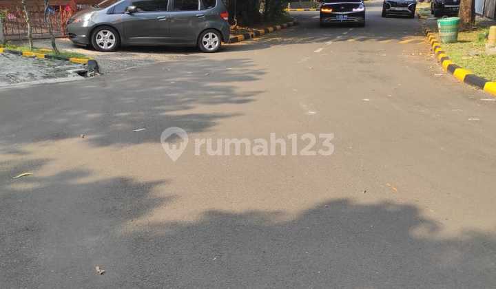 2-Story House with SHM in Puspitaloka BSD Tangerang 2