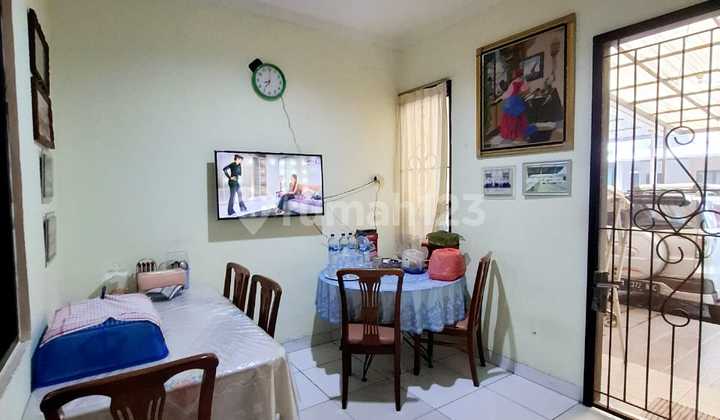 Rumah 2 Lantai Lokasi Premium Graha Raya Rumah 2 Lantai Lokasi Premium Graha Raya