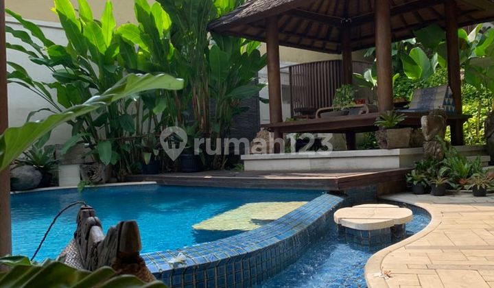 Rumah Bagus Konsep Tropical Garden Asri Dan Luas Bintaro