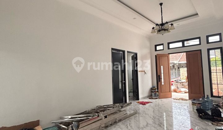 Rumah Bagus 2 Lantai SHM Lokasi Strategis di Bsd