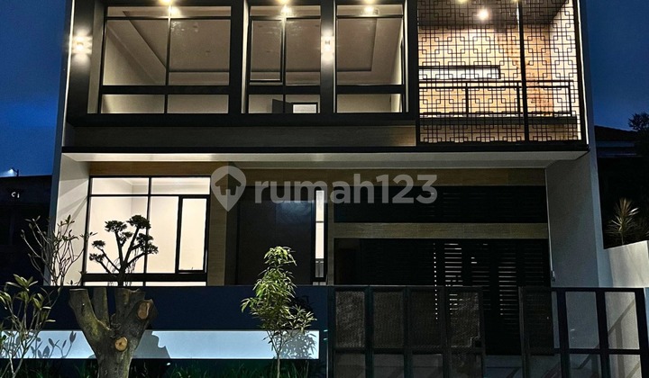 Rumah Bagus 2 Lantai Tropical House di Bintaro Sektor 9 2