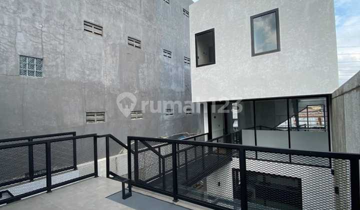 Rumah Bagus 2 Lantai Minimalis Industrial Di Ciputat Tangsel