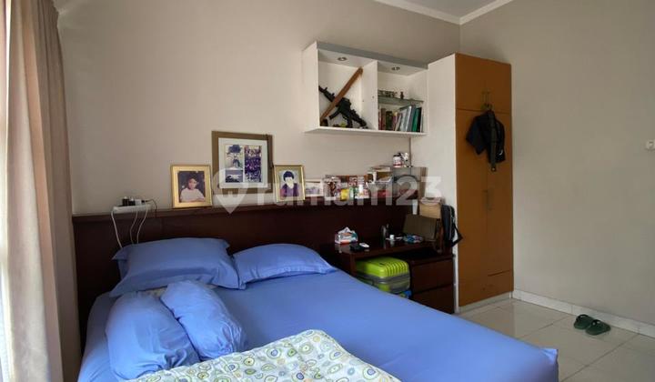 Rumah 2 Lantai Lokasi Strategis Depan Taman Di Emerald Bintaro 2