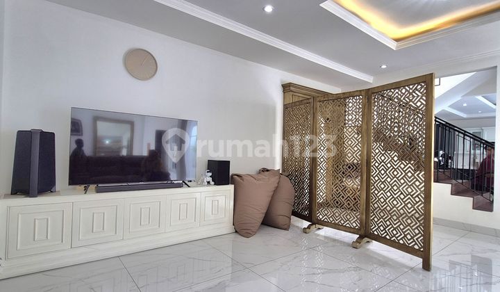 Rumah Bangunan Mandiri Siap Huni ada Kolam Renang Di Menteng Bintaro Rumah Bangunan Mandiri Siap Huni ada Kolam Renang Di Menteng Bintaro