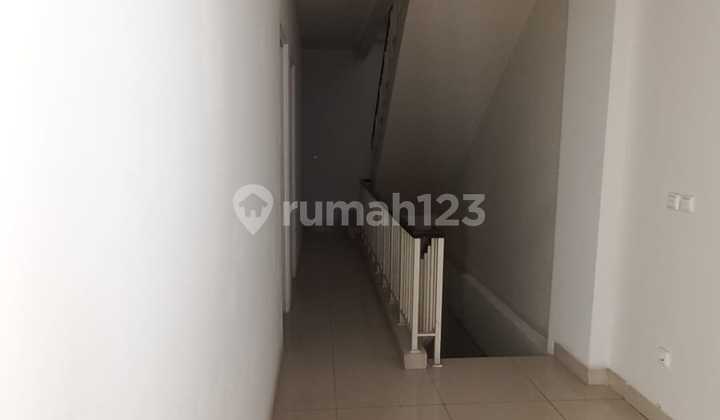 Sewa Ruko Sedayu Square Cengkareng 4,5x15,3,5 Lantai, Hadap Jalan Raya 9