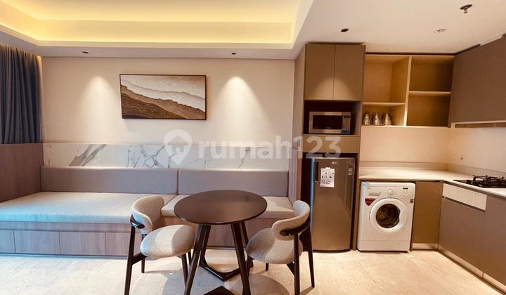 Disewakan Apartemen Gold Coast 1Br, 51M², Furnish, Mewah
