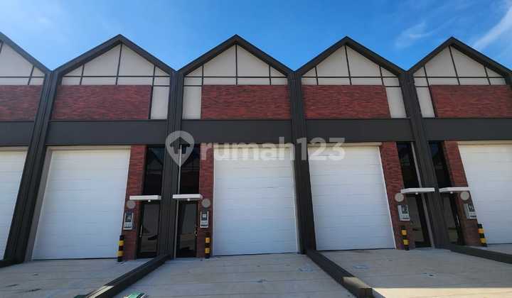 For Rent Bizpark Pik2 Warehouse 6x20. Brand new. Ready to use.
