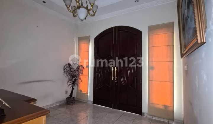 For Sale Budi Indah Daan Mogot House, Area 180m2, 4BR, 3BA, Furnished, Freehold Certificate 2